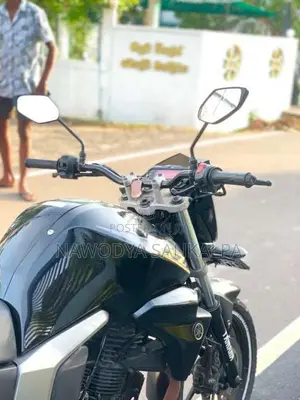 Yamaha FZ 2015 Motorbike (Used)