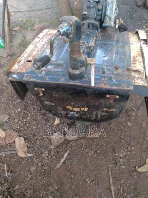 Kubota K700 2012 Tractor (Used)