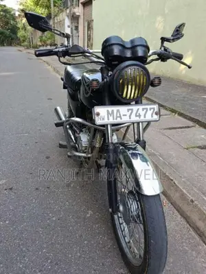 Bajaj Boxer 2004 Motorbike (Used)