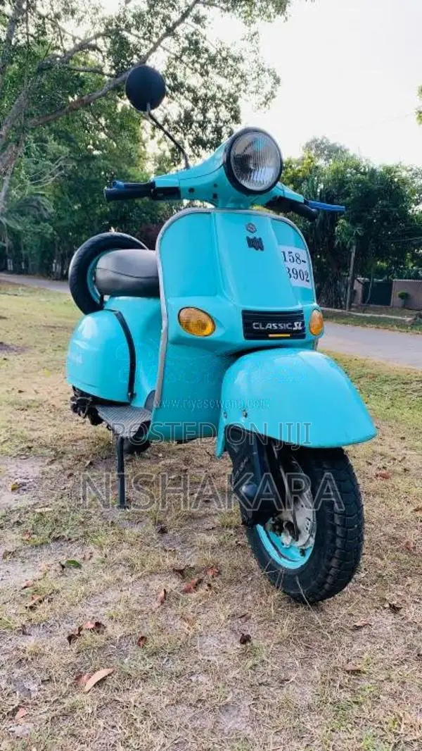 Bajaj Chetak 1999 Motorbike (Used)