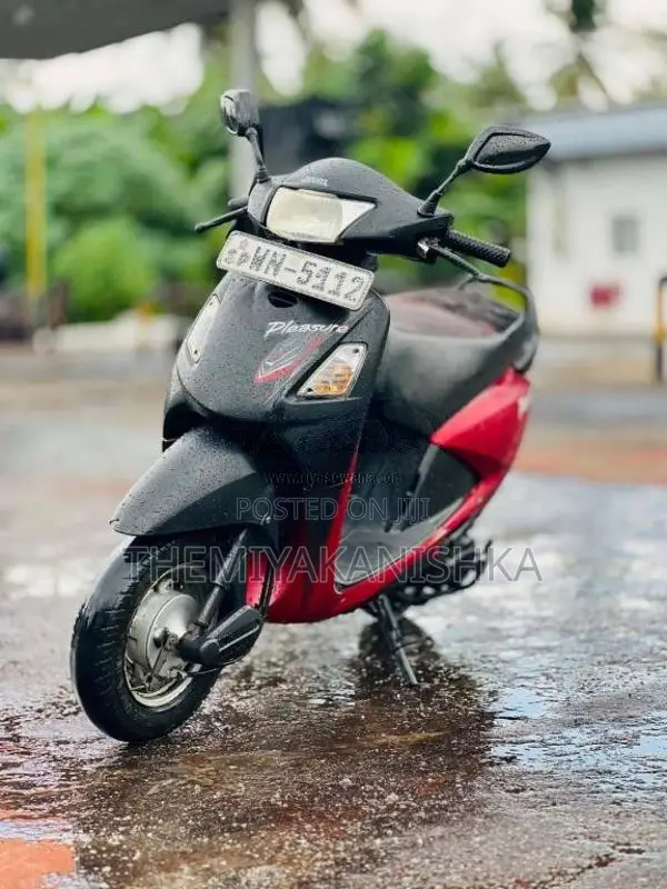 Hero-Honda Pleasure 2011 Motorbike (Used)