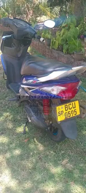 Yamaha Ray Z 2015 Motorbike (Used)