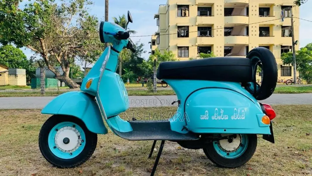 Bajaj Chetak 1999 Motorbike (Used)