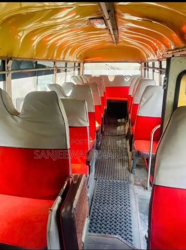 Isuzu Journey 1994 Bus (Used)