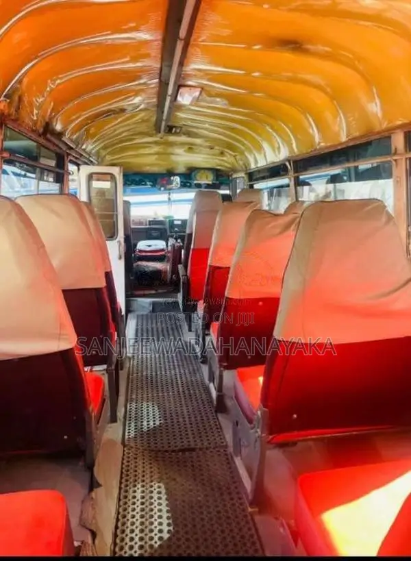 Isuzu Journey 1994 Bus (Used)