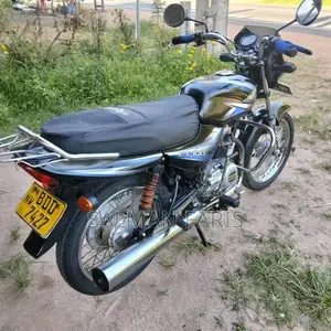 Bajaj CT-100 2015 Motorbike (Used)