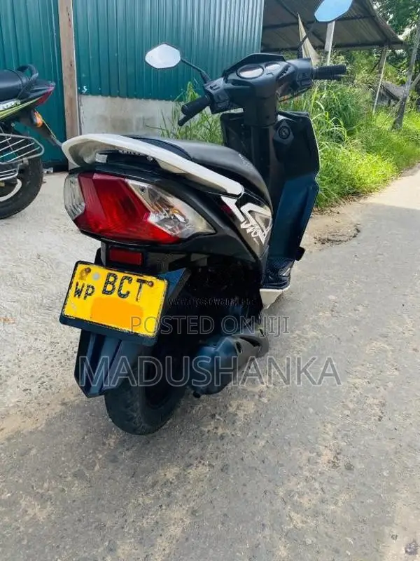 Honda Dio 2015 Motorbike (Used)