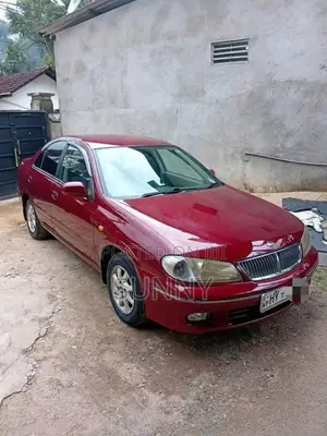 Nissan N16 2000 Car (Used)