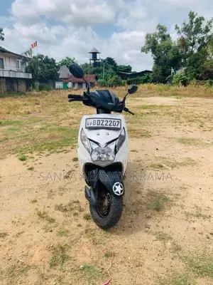 Honda Dio 2016 Motorbike (Used)