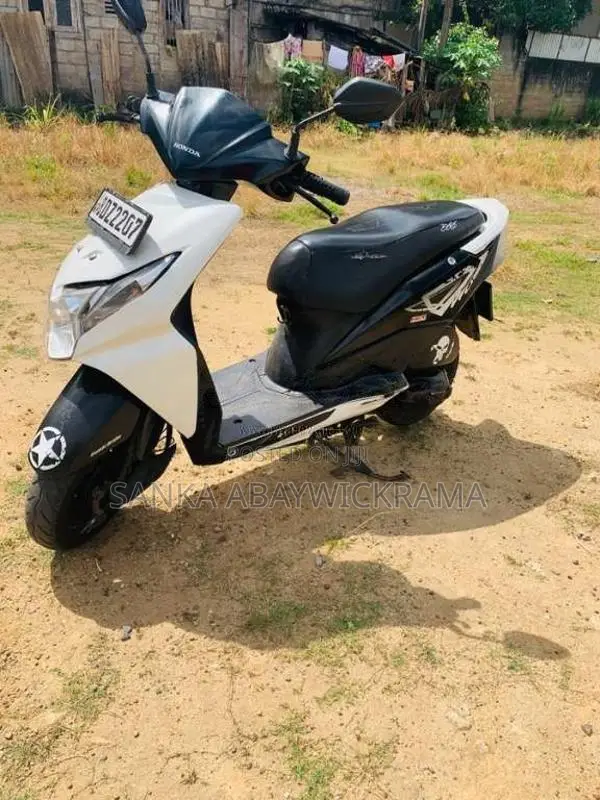 Honda Dio 2016 Motorbike (Used)