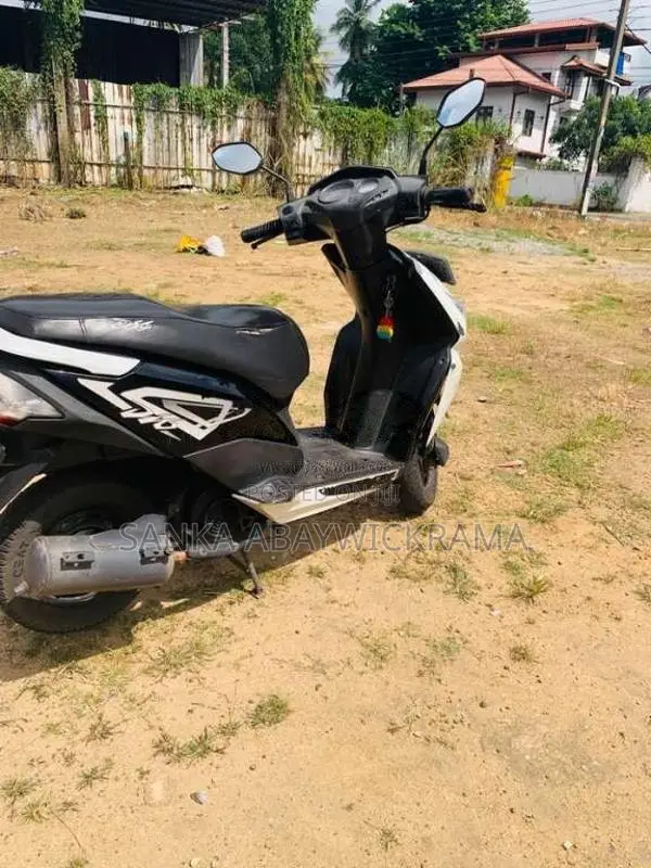 Honda Dio 2016 Motorbike (Used)