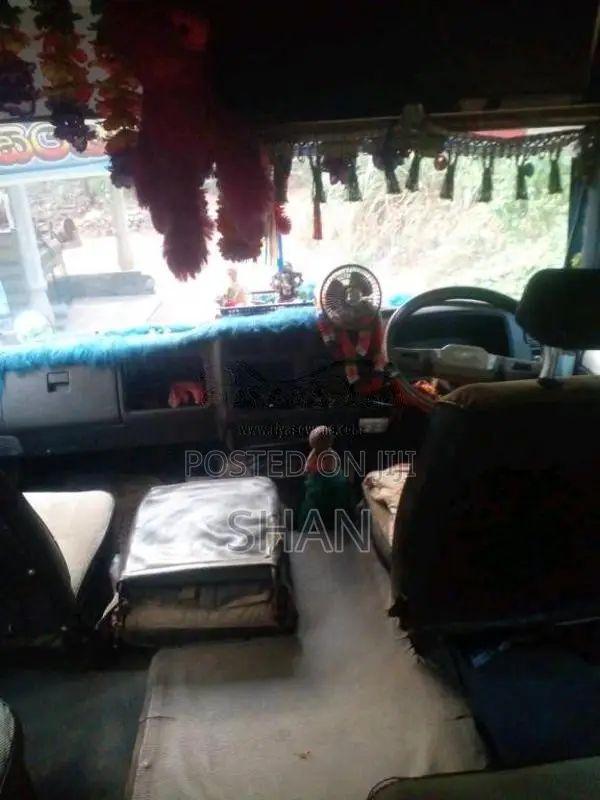 Toyota Coaster 1983 Bus (Used)