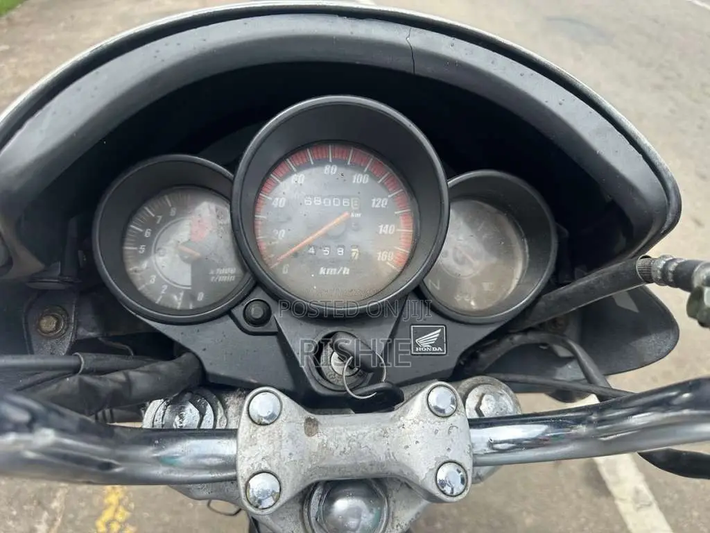 Honda Unicorn 2011 Motorbike (Used)