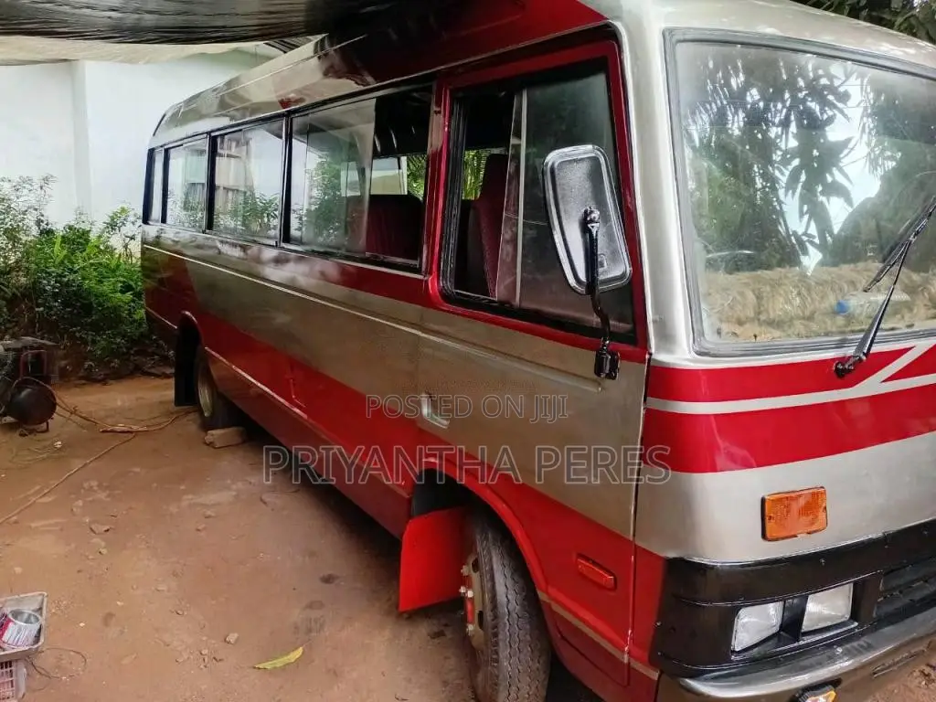 Isuzu Journey L 1987 Bus (Used)