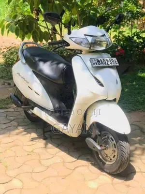 Honda Activa 2013 Motorbike (Used)