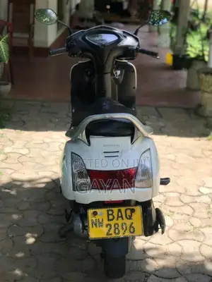Honda Activa 2013 Motorbike (Used)