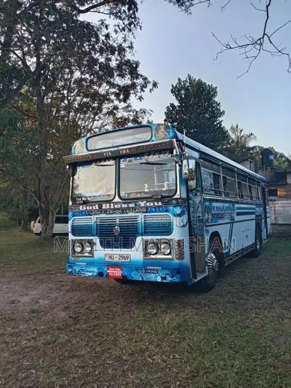 Ashok-Leyland Viking 2003 Bus (Used)