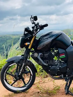 Yamaha FZ 2013 Motorbike (Used)
