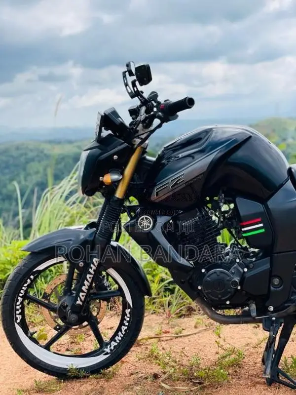 Yamaha FZ 2013 Motorbike (Used)