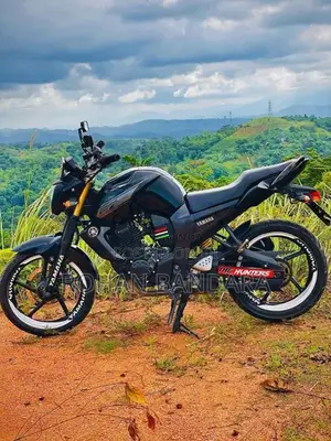 Yamaha FZ 2013 Motorbike (Used)