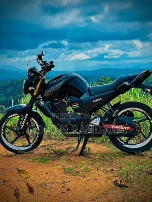 Yamaha FZ 2013 Motorbike (Used)