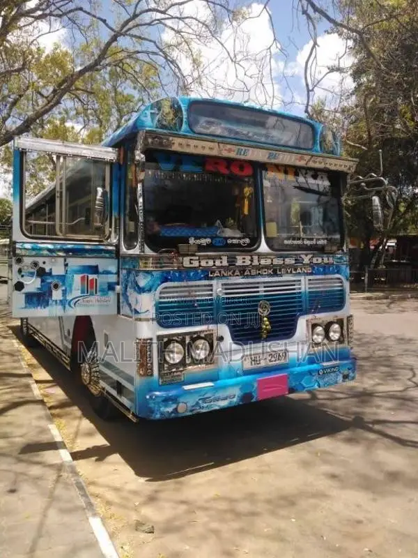 Ashok-Leyland Viking 2003 Bus (Used)
