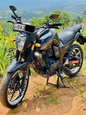 Yamaha FZ 2013 Motorbike (Used)