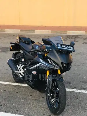 Yamaha R15 2025 Motorbike (Used)