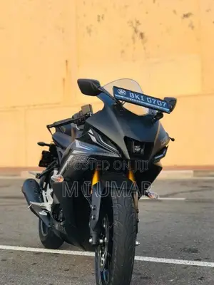 Yamaha R15 2025 Motorbike (Used)