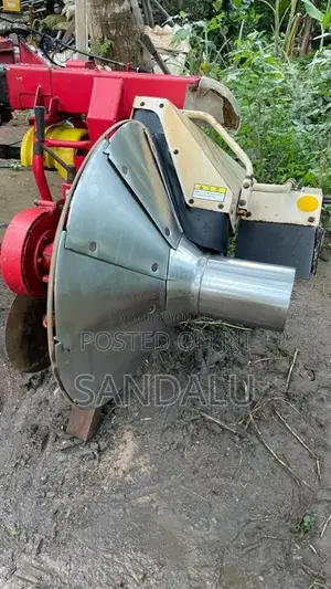 Kubota Mud Repair Machine 2017 Tractor (Used)
