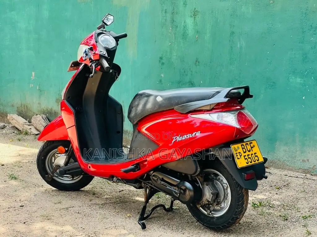 Hero Pleasure 2015 Motorbike (Used)