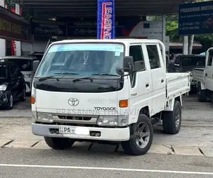 Toyota Toyoace 2001 Crew Cab (Used)
