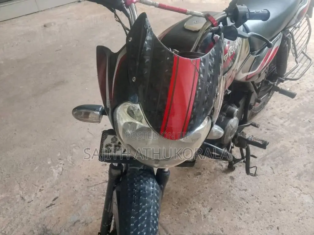 Bajaj Discover 2013 Motorbike (Used)