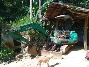 Kobelco Excavator 2011 Heavy-Duty (Used)