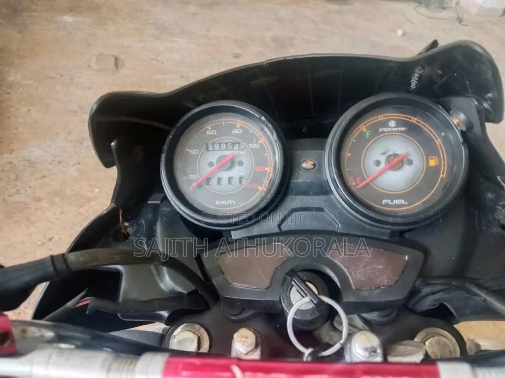 Bajaj Discover 2013 Motorbike (Used)
