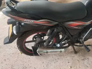 Bajaj Discover 2013 Motorbike (Used)