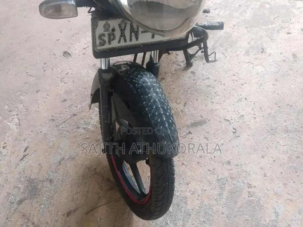 Bajaj Discover 2013 Motorbike (Used)