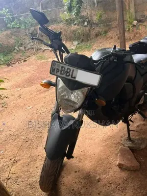 Yamaha FZ 2014 Motorbike (Used)