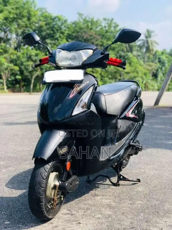 Hero Pleasure 2015 Motorbike (Used)