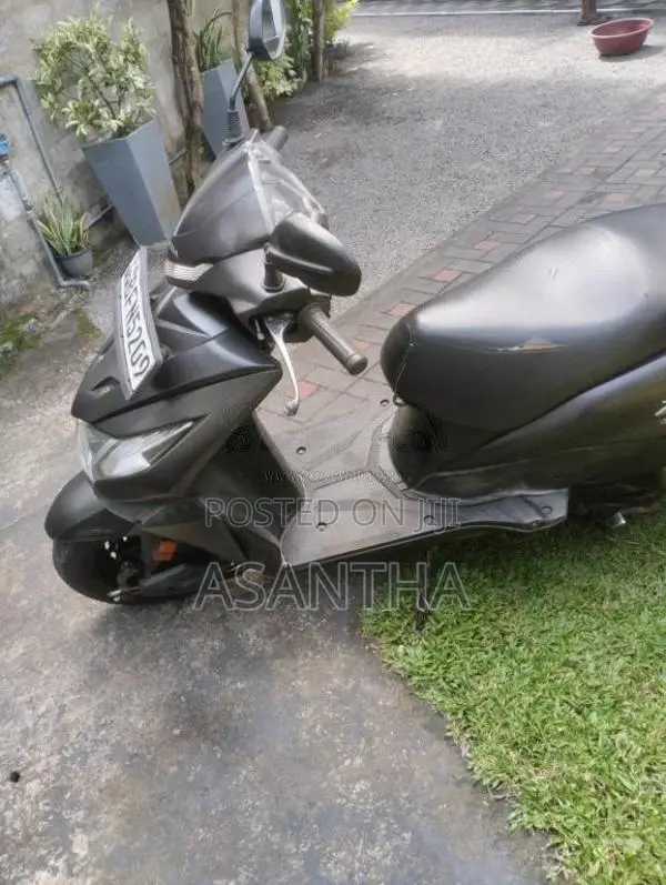 Honda Dio 2017 Motorbike (Used)