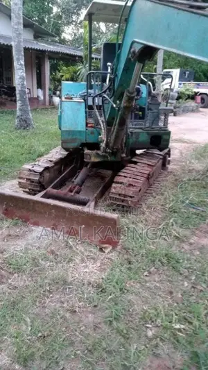 Komatsu 20 6 2002 Heavy-Duty (Used)