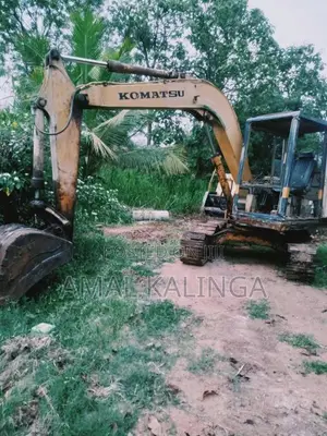 Komatsu 605 2010 Heavy-Duty (Used)