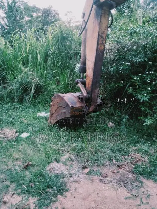 Komatsu 605 2010 Heavy-Duty (Used)