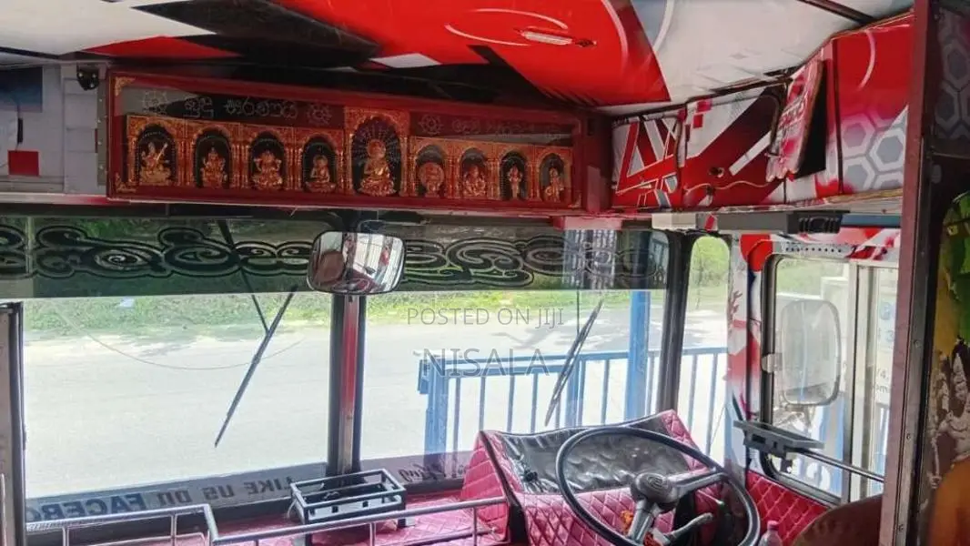 Ashok-Leyland Viking 2006 Bus (Used)