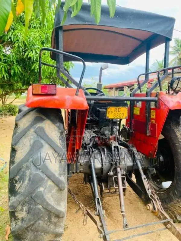 TAFE 3502 2011 Tractor (Used)