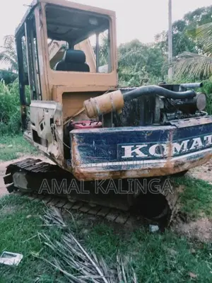 Komatsu 605 2010 Heavy-Duty (Used)
