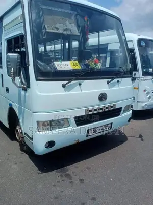 Eicher Skyline 2012 Bus (Used)