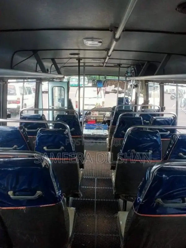 Eicher Skyline 2012 Bus (Used)