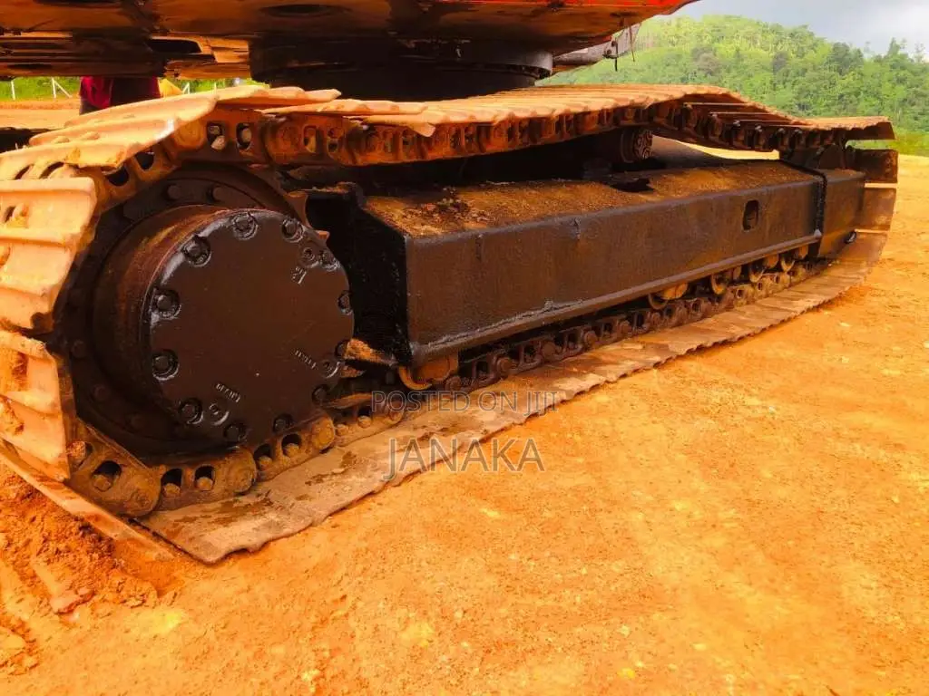 Hitachi 120 2012 Heavy-Duty (Used)