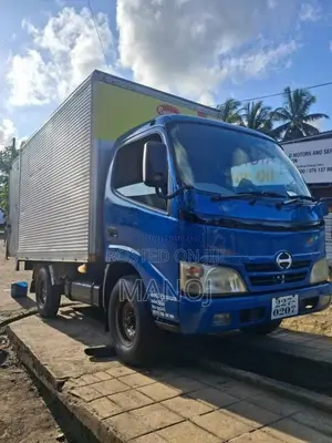 Toyota Toyoace 1992 Lorry (Used)